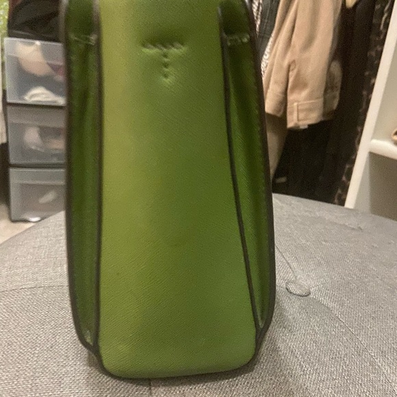 Authentic Tory Burch green tote top handle - Picture 2 of 7